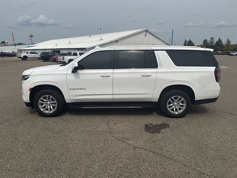 Used 2022 Chevrolet Suburban LT AWD/4WD image 49