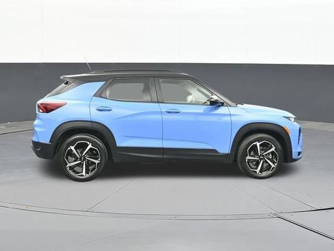 Used 2023 Chevrolet TrailBlazer RS w/ Sun and Liftgate Package FWD image 17