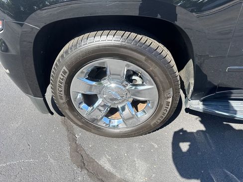 Used 2016 Chevrolet Suburban LTZ AWD/4WD image 12