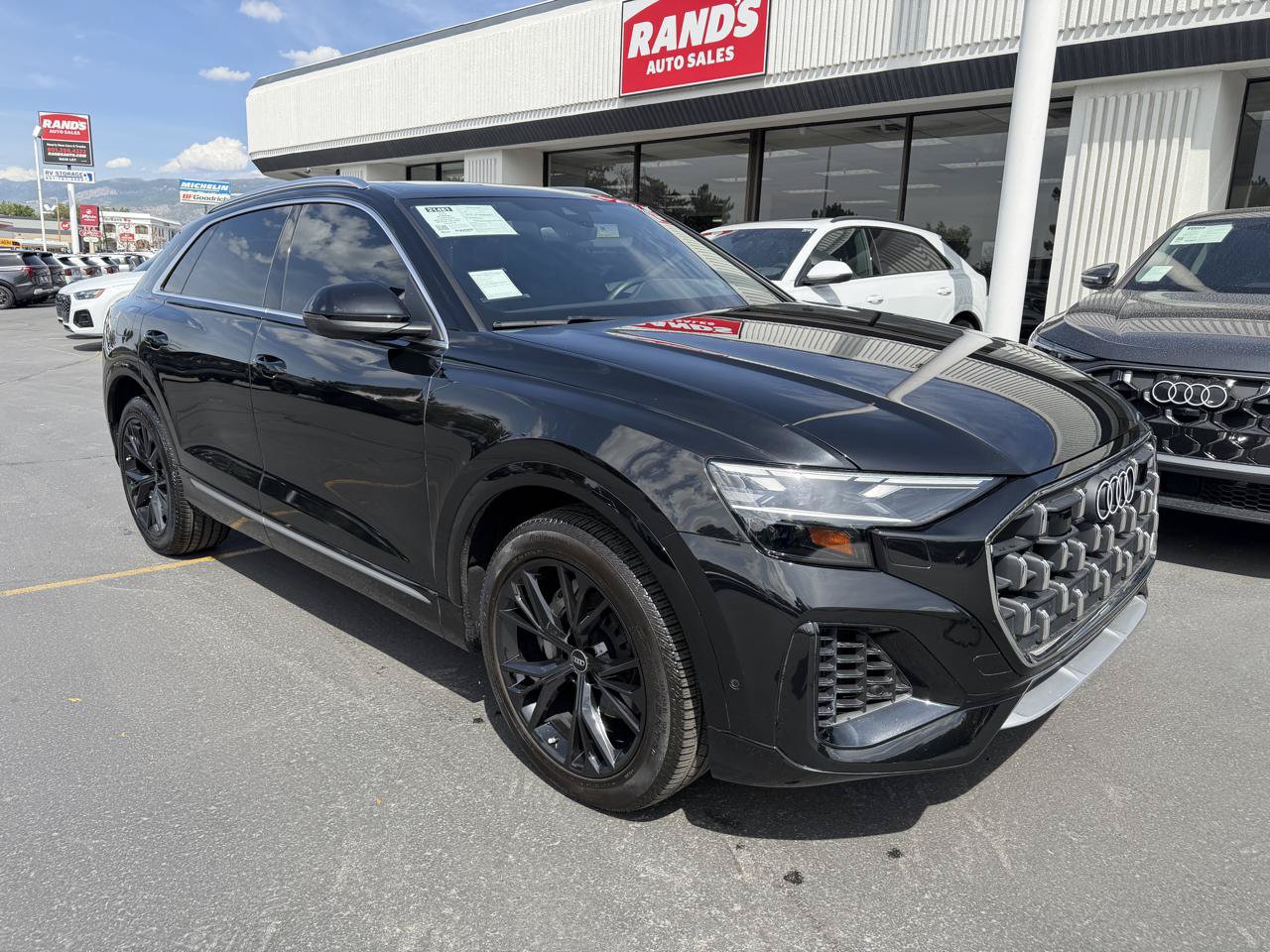 Used 2024 Audi Q8 Premium Plus w/ Premium Plus Package AWD/4WD image 2