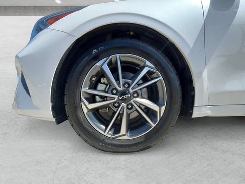 Used 2022 Kia Forte LXS FWD image 23