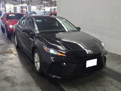 Used 2025 Toyota Camry LE FWD image 3