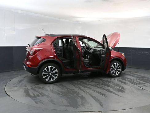 Used 2021 Buick Encore Preferred AWD/4WD image 26