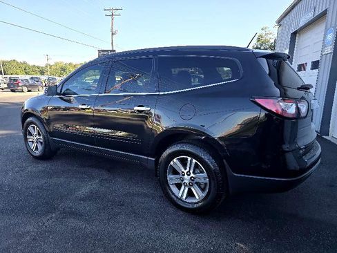 Used 2016 Chevrolet Traverse LT image 6