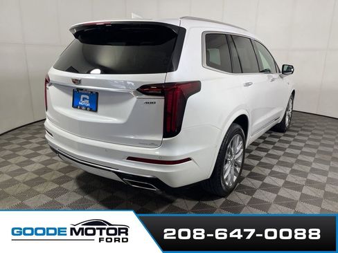 Used 2022 Cadillac XT6 Premium Luxury w/ Technology Package AWD/4WD image 7