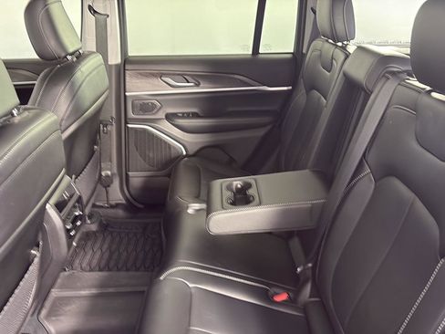 Used 2022 Jeep Grand Cherokee Limited 4xe image 21