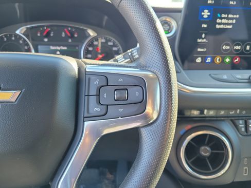 Used 2023 Chevrolet Blazer LT image 23