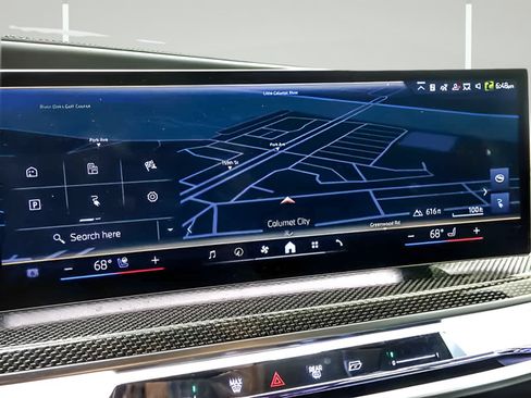 Used 2023 BMW i7 xDrive60 AWD/4WD image 17
