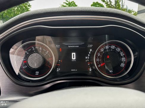 Used 2016 Dodge Challenger R/T Scat Pack RWD image 11