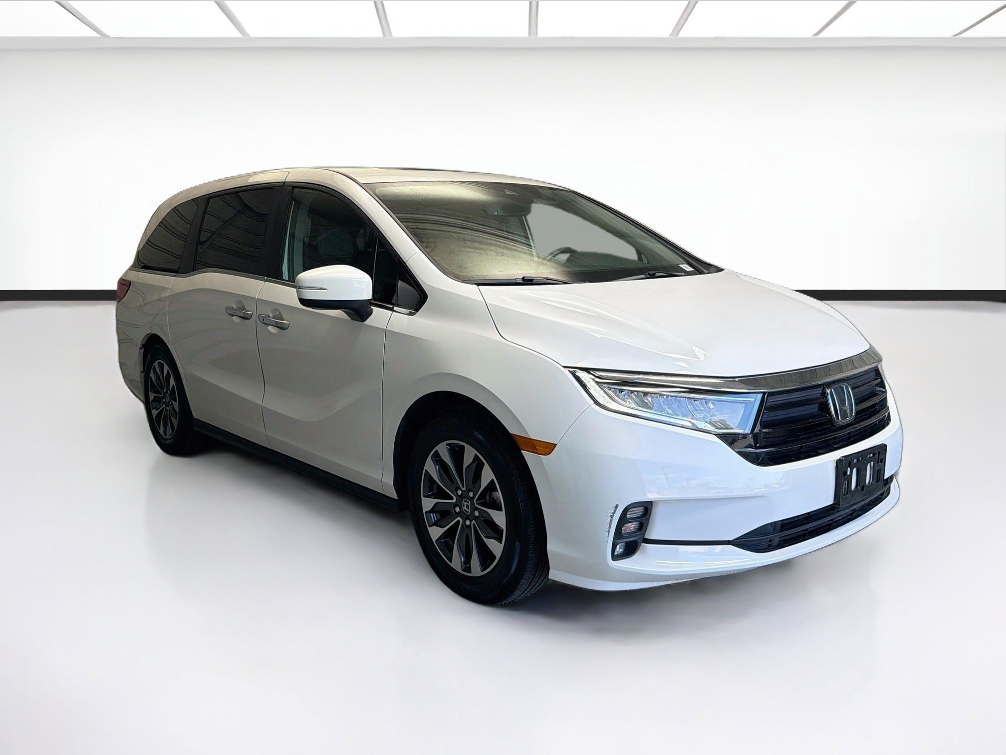 Used 2024 Honda Odyssey EX-L image 3