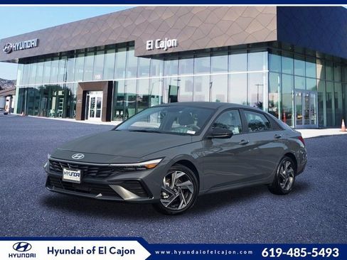 Certified 2025 Hyundai Elantra Sport image 1