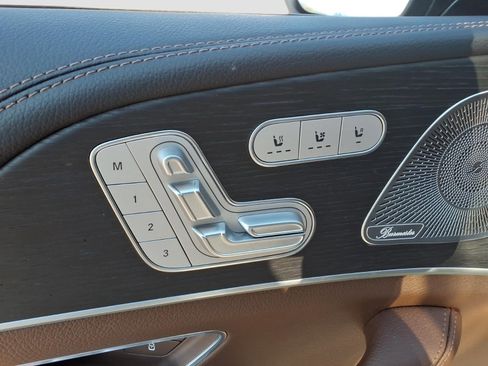 Used 2024 Mercedes-Benz GLS 580 4MATIC image 13