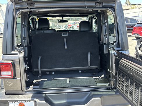 Used 2022 Jeep Wrangler Sport AWD/4WD image 24