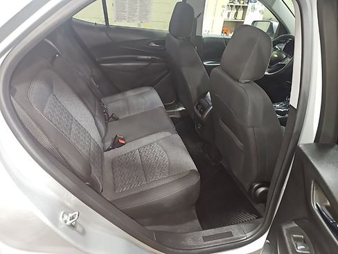 Used 2022 Chevrolet Equinox LT image 29