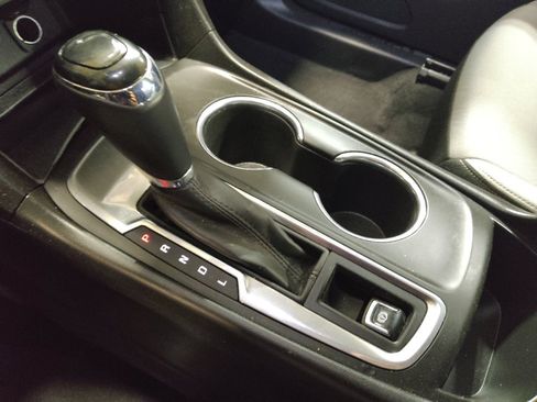 Used 2018 Chevrolet Equinox LT image 26