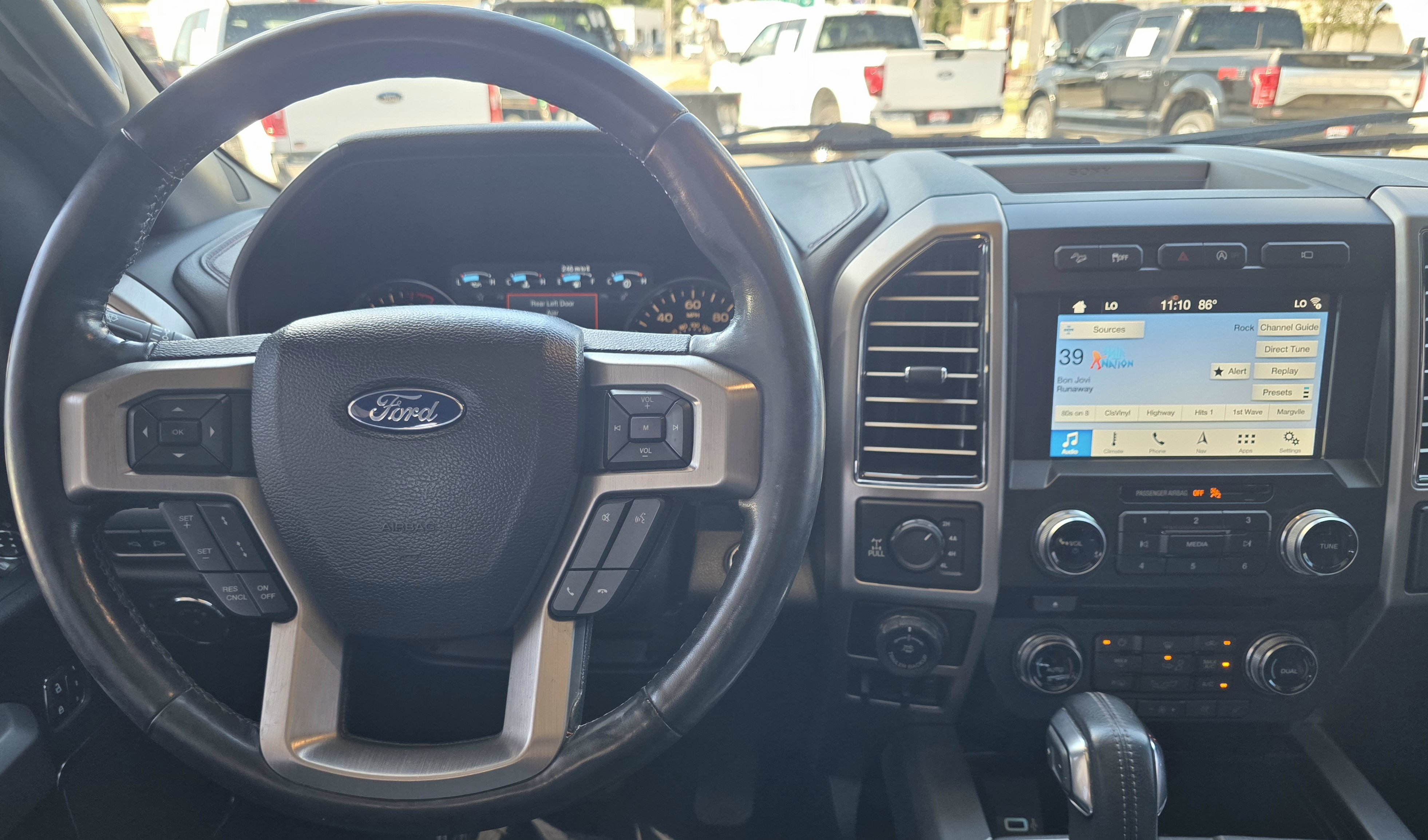 Used 2017 Ford F150 Platinum w/ Equipment Group 701A Luxury AWD/4WD image 18
