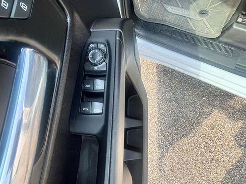 Used 2022 Chevrolet Silverado 1500 Custom RWD image 31