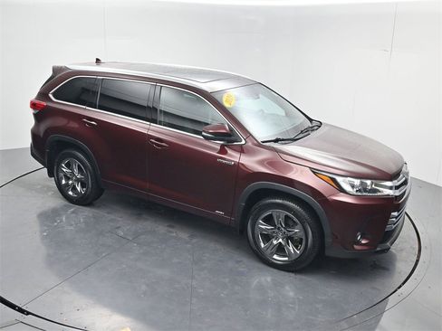 Used 2019 Toyota Highlander Limited Platinum image 47