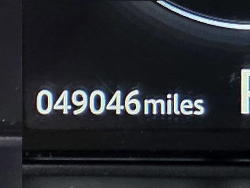 Used 2018 Land Rover Range Rover Evoque SE Premium image 15