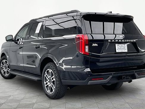 Used 2025 Ford Expedition Max Active AWD/4WD image 13