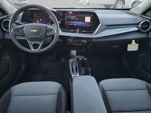 New 2026 Chevrolet Trax LT w/ Driver Confidence Package image 17