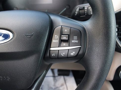 Used 2020 Ford Escape SE image 21