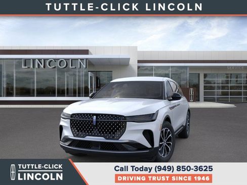 New 2026 Lincoln Nautilus Premier image 2