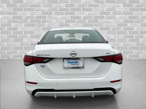 Used 2023 Nissan Sentra SV image 4