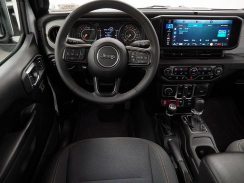 Certified 2024 Jeep Gladiator Sport image 21