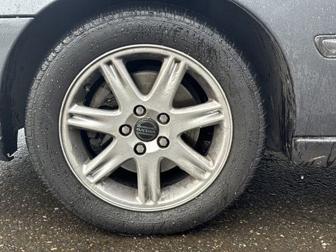 Used 2004 Volvo V70 2.5T image 32