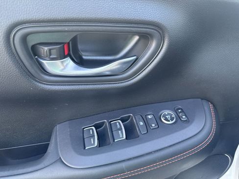 Used 2023 Honda HR-V Sport image 15
