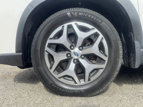 Used 2019 Subaru Forester Premium AWD/4WD image 9