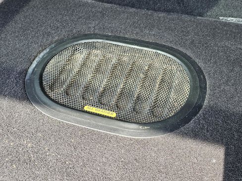 Used 2016 Jeep Wrangler Unlimited Rubicon w/ Connectivity Group image 28