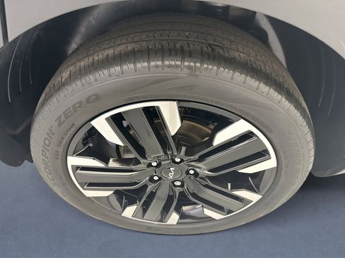 Used 2023 Kia Telluride SX FWD image 21