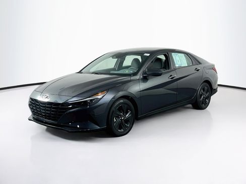 Used 2023 Hyundai Elantra SEL FWD image 1