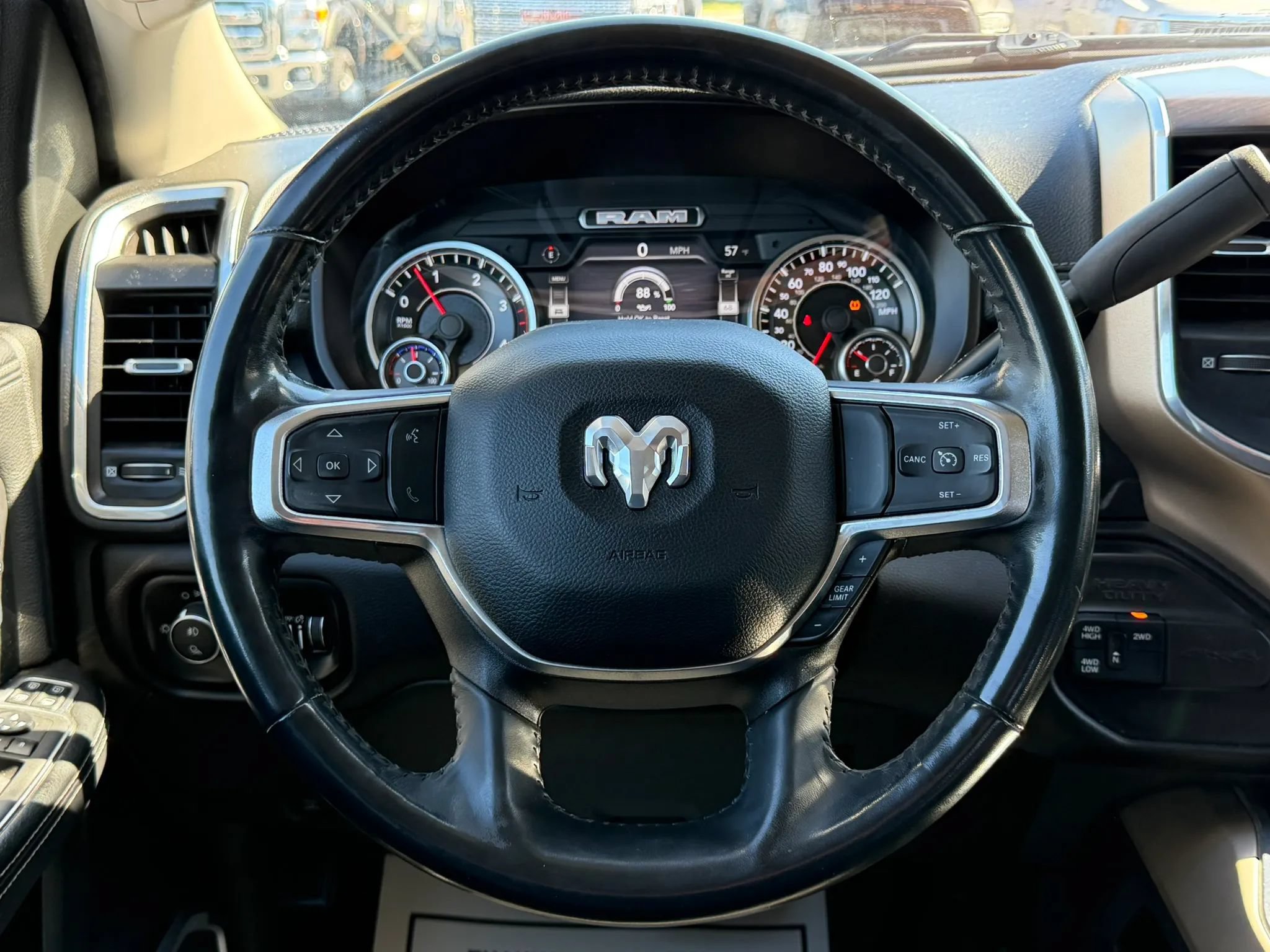 Used 2023 RAM 2500 Laramie AWD/4WD image 28