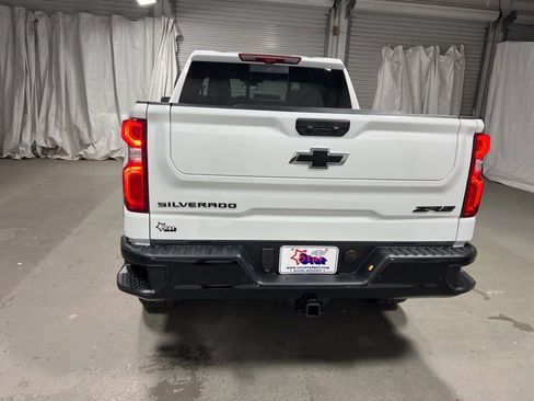 New 2026 Chevrolet Silverado 1500 ZR2 w/ LPO, Dark Essentials Package AWD/4WD image 6