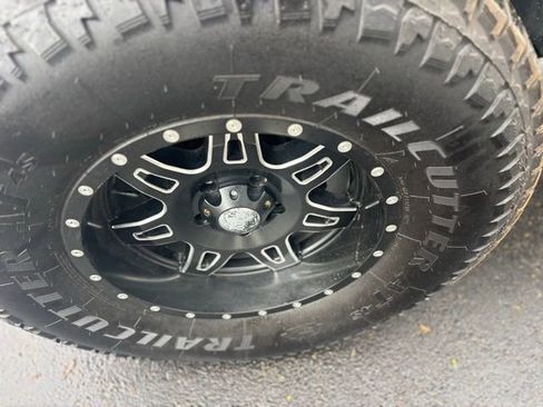 Used 2015 Jeep Wrangler Unlimited Sport image 36