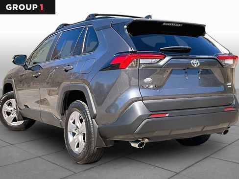 Used 2023 Toyota RAV4 XLE AWD/4WD image 12