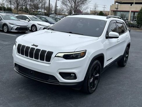 Used 2021 Jeep Cherokee Latitude Plus AWD/4WD image 8