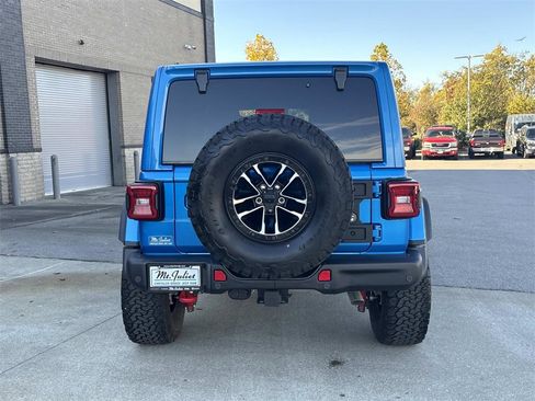 Used 2024 Jeep Wrangler Unlimited Rubicon image 8