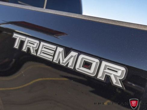 Used 2026 Ford F250 Lariat w/ Tremor Off-Road Package image 8