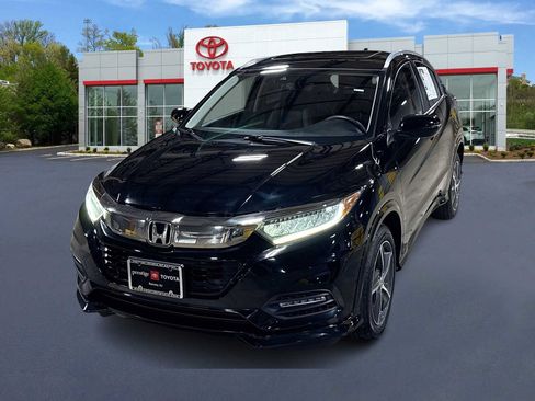 Used 2020 Honda HR-V Touring image 1