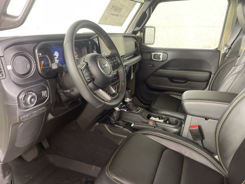 New 2025 Jeep Wrangler Unlimited Rubicon 392 image 18