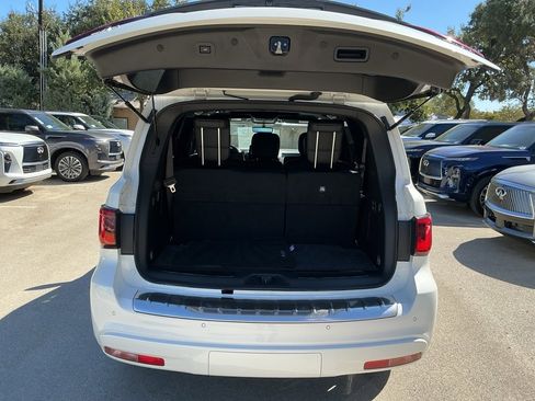 Certified 2024 INFINITI QX80 Sensory image 30