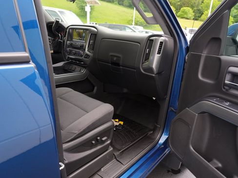 Used 2018 Chevrolet Silverado 1500 LT w/ All Star Edition AWD/4WD image 27