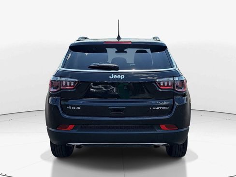 Used 2023 Jeep Compass Limited w/ Sun and Sound Group AWD/4WD image 5