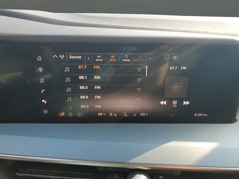 New 2025 Nissan Murano SL w/ Cargo Package AWD/4WD image 18