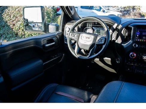 Used 2023 GMC Sierra 2500 AT4 w/ AT4 Preferred Package image 14