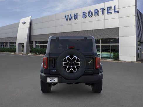 Used 2026 Ford Bronco Outer Banks AWD/4WD image 30